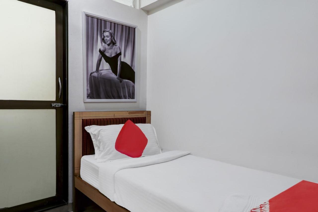 Oyo Flagship 572 Santacruz West Hotel Mumbai Exterior photo